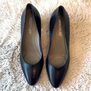 NWOT Aerosoles block heel pumps size 7